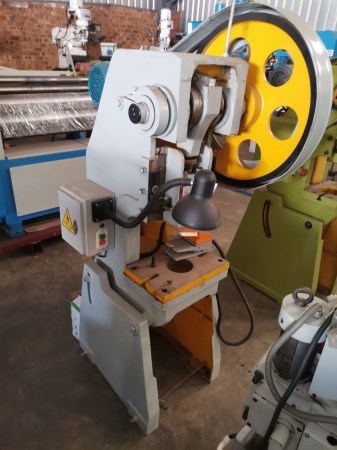new  eccentric press 6Ton capacity (ex-stock)